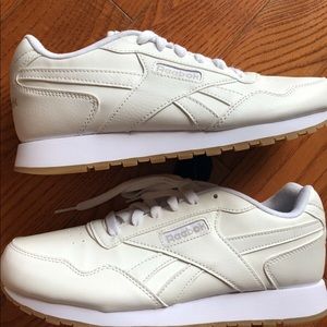 Womens Reebok Classics 8.5